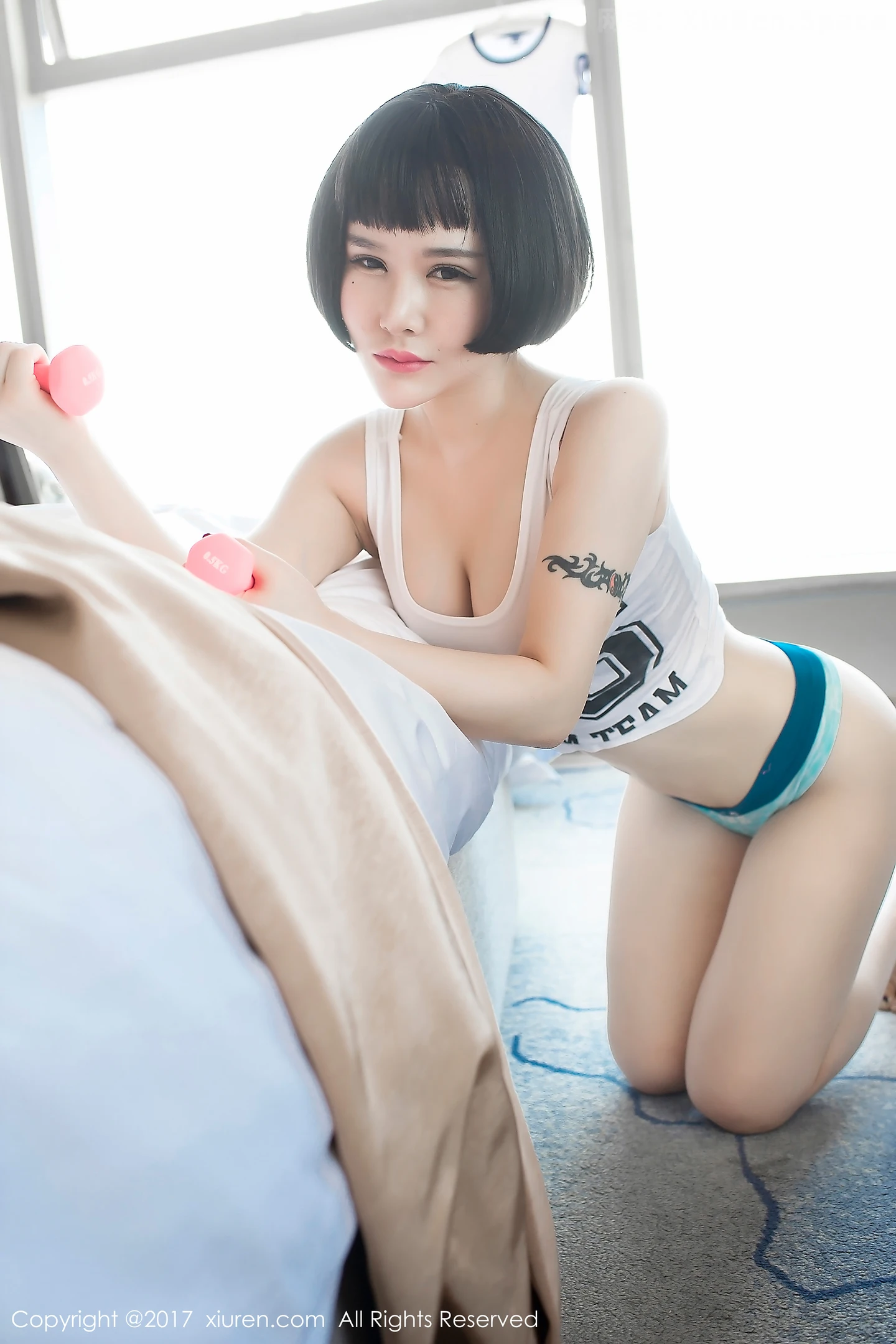 图片[4]-[XiuRen秀人网]VOL.794 嫩模佑熙白色连体开胸死库水秀浑圆美乳完美诱惑写真44P-秀人网官方网站